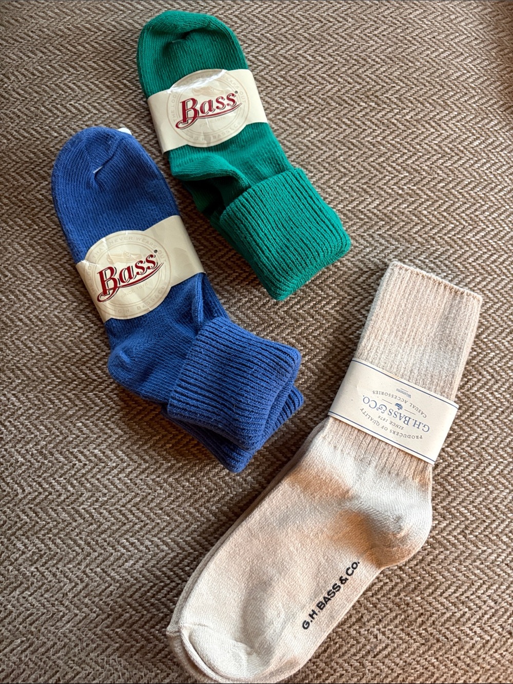 G.H. Bass & Co. Three-Pack Crew Socks in Green, Blue, Cream
